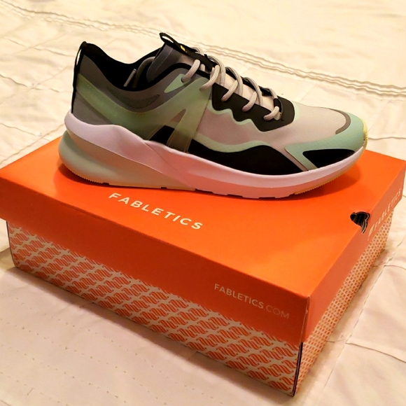 👟BNIB FABLETICS Women's Cheviot Performance Sneaker Size 8/8.5 - Picture 6 of 11